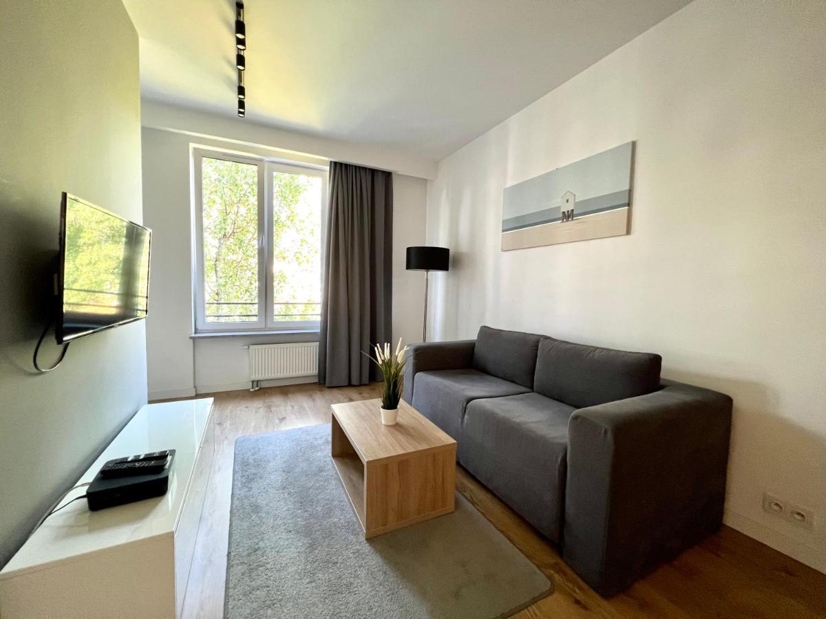 K22 Large Apart Slawinska 509 Warsawa Bagian luar foto